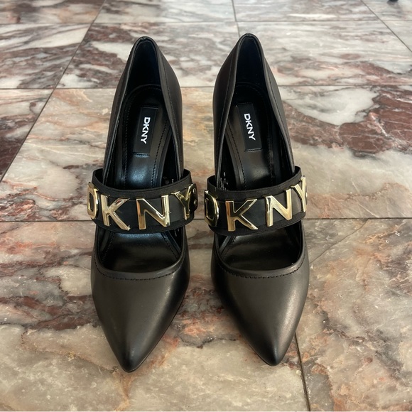 New DKNY Genevive Logo Stiletto Pump Heels Size 8.5 - Picture 3 of 10